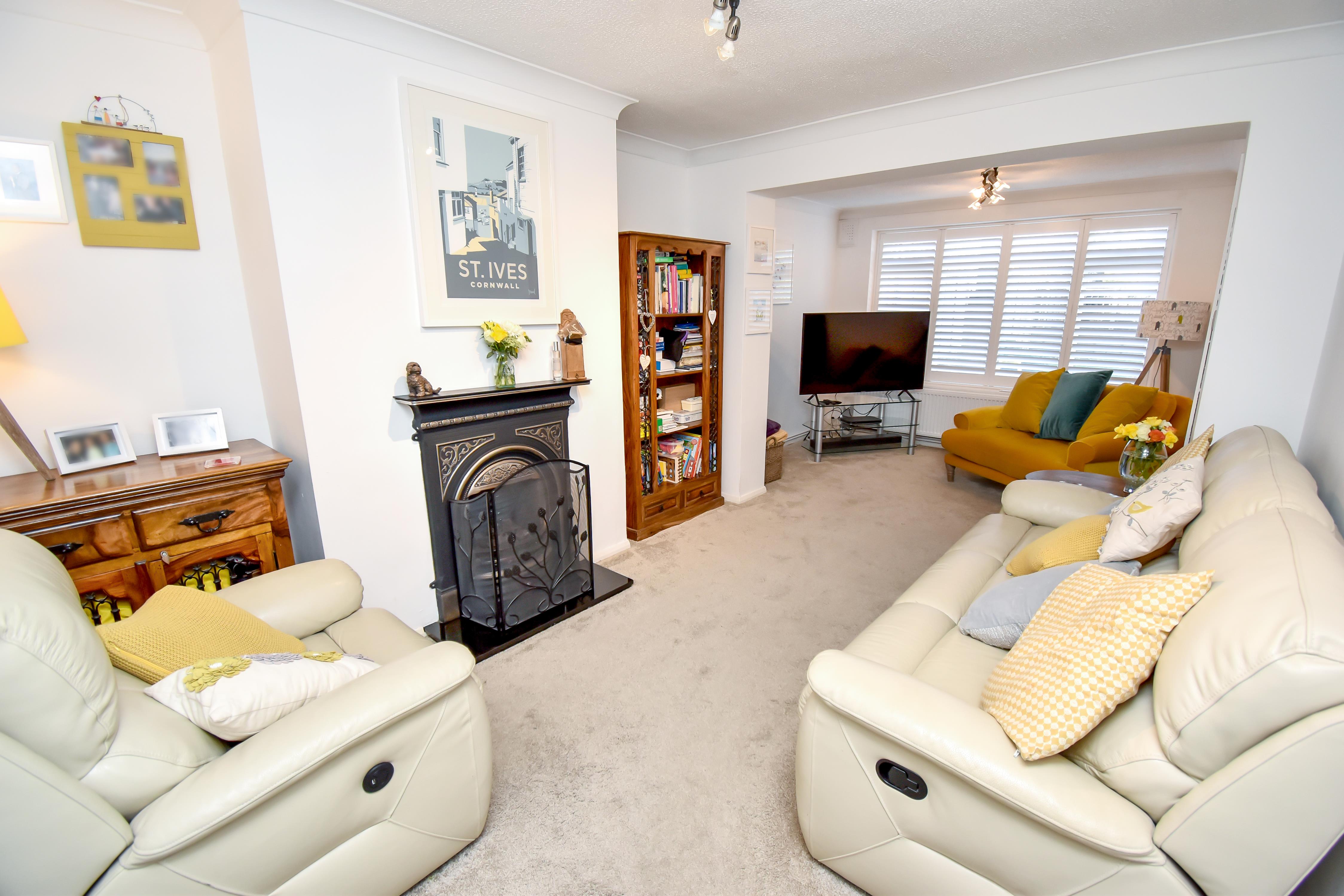 Howe Crescent, Corby Simpson West